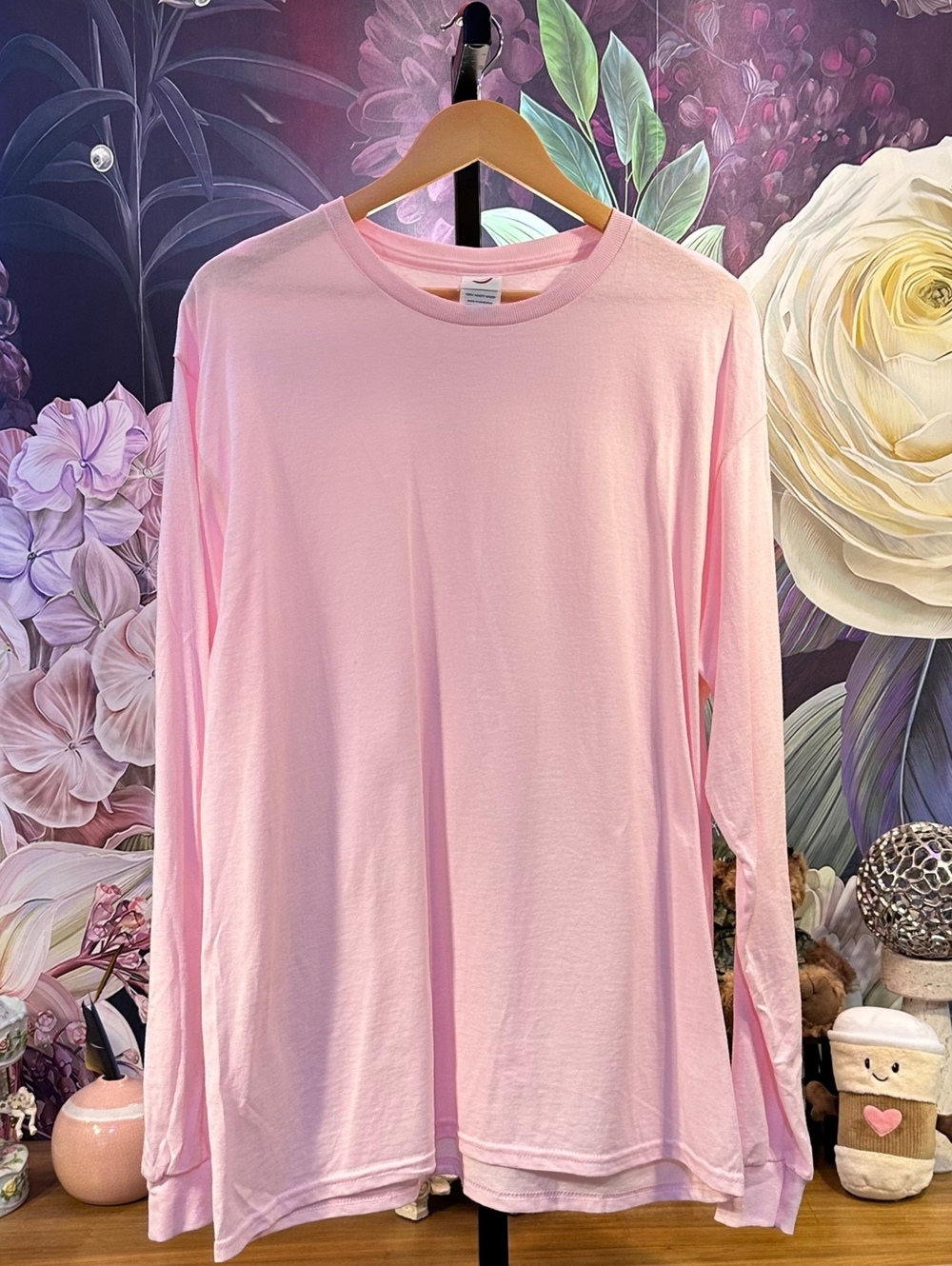 Light Pink Long Sleeve Crewneck Tee Size L